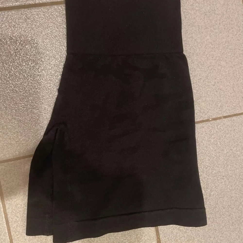 SOLD - Picture 3 of 3